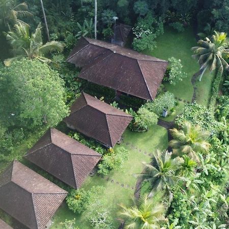 Geriasemalung Hotel Karangasem Buitenkant foto